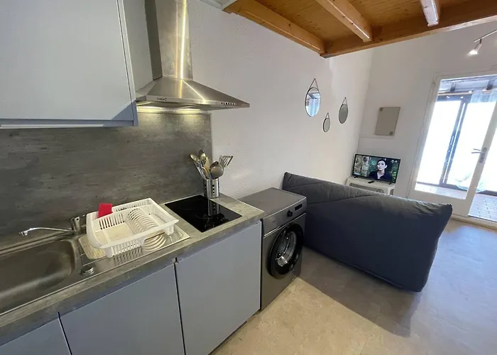 Villa Pavillon Climatise Avec Mezzanine, 4 Couchages, Proche Et Commerces, Parking Prive, St-cyprien - Fr-1-106-105 Saint-Cyprien (Pyrenees-Orientales)